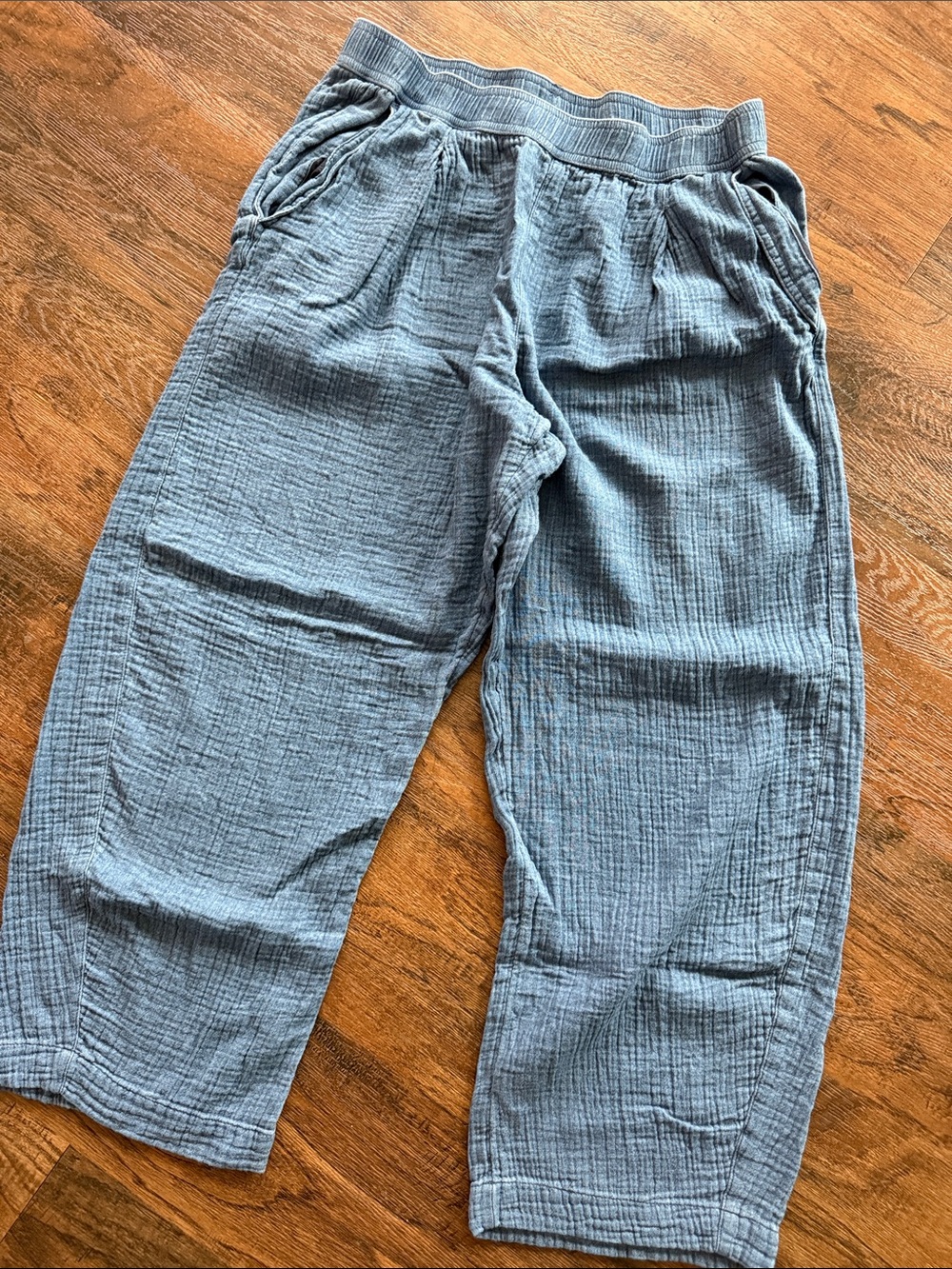 GAP cotton gauze easy denim Blue “barrel” pants, 7/8 length